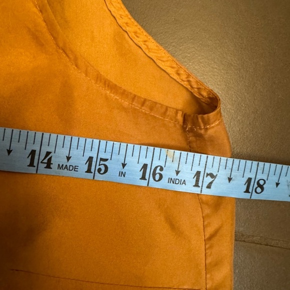 J. CREW SILK V Neck Ruffle Top Gold Sleeveless Top SZ4 Romantic Wedding EUC - Picture 15 of 15